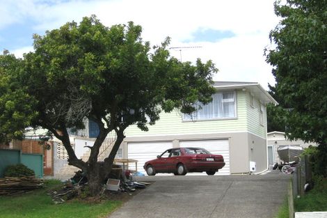 Photo of property in 4 Melba Street, Beach Haven, Auckland, 0626