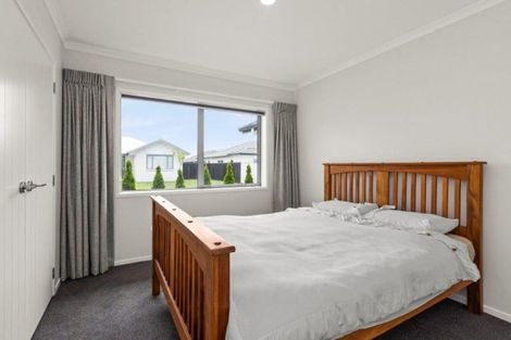 Photo of property in 14 Rangataiki Place, Te Awa, Napier, 4110