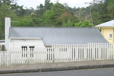 Photo of property in 2/160 Godley Road, Titirangi, Auckland, 0604