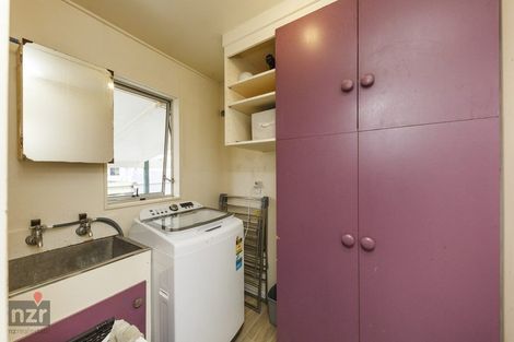 Photo of property in 26 Cumberland Place, Kelvin Grove, Palmerston North, 4414