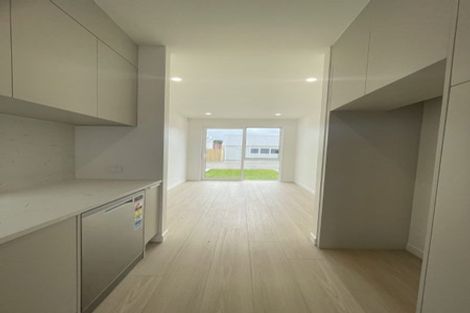 Photo of property in 6 Yellow Pear Lane, Karaka, 2578