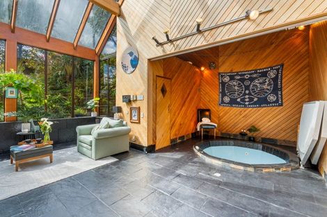 Photo of property in 24 Gorman Street, Macandrew Bay, Dunedin, 9014