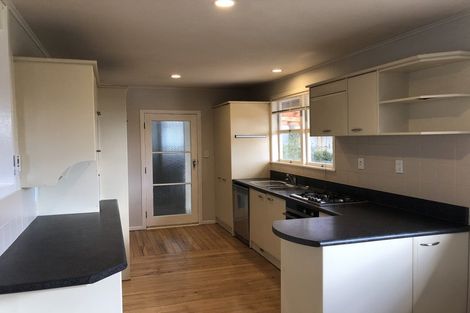 Photo of property in 39 Mason Street, New Lynn, Auckland, 0600