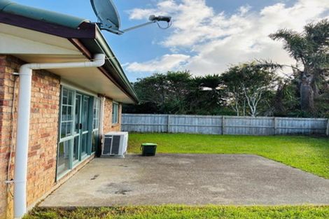 Photo of property in 33 Opawa Crescent, Favona, Auckland, 2024
