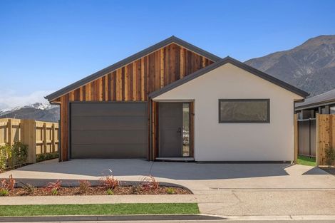 Photo of property in 22 Gillespie Street, Lake Hawea, 9382