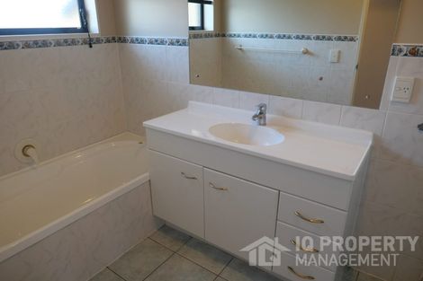 Photo of property in 11 Cognac Place, Henderson, Auckland, 0612