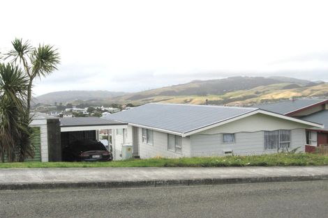 Photo of property in 65 Ruskin Road, Newlands, Wellington, 6037