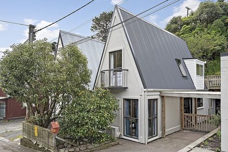 Photo of property in 11 Melrose Crescent, Melrose, Wellington, 6023