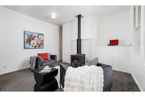 Photo of property in 98 High Street, Waimate, 7924