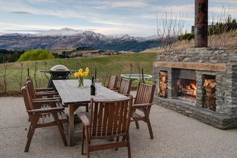 Photo of property in 82 Threepwood Road, Lake Hayes, Queenstown, 9371