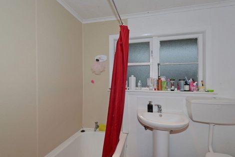Photo of property in 16f1- Bristol Street, Trentham, Upper Hutt, 5018