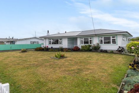 Photo of property in 46 George Street, Levin, 5510