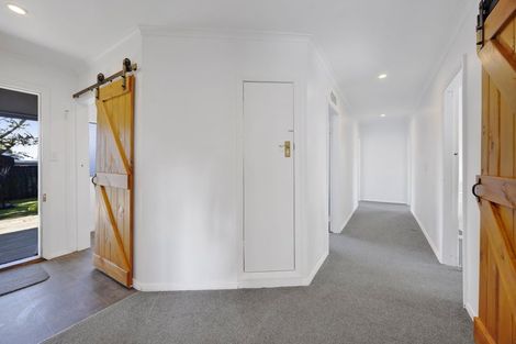 Photo of property in 9 Standish Street, Midhirst, Stratford, 4394
