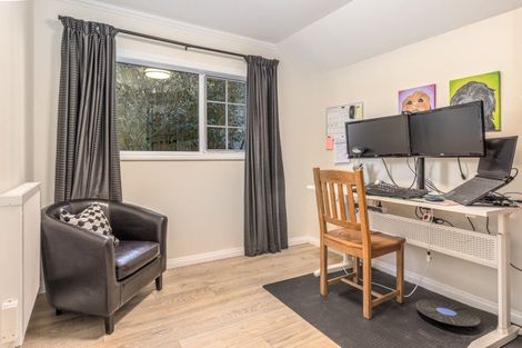 Photo of property in 7 Tararua Close, Aotea, Porirua, 5024