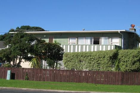 Photo of property in 3/23 Milton Road, Orewa, 0931