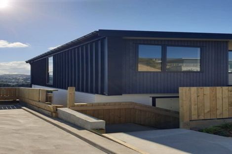 Photo of property in 15/62u Spenmoor Street, Newlands, Wellington, 6037