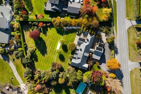 Photo of property in 248 Beacon Point Road, Wanaka, 9305