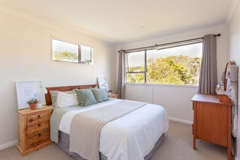 Photo of property in 113 Kahu Road, Paremata, Porirua, 5024