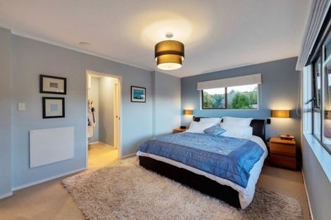 Photo of property in 60 Kaipara Road, Papakura, 2582