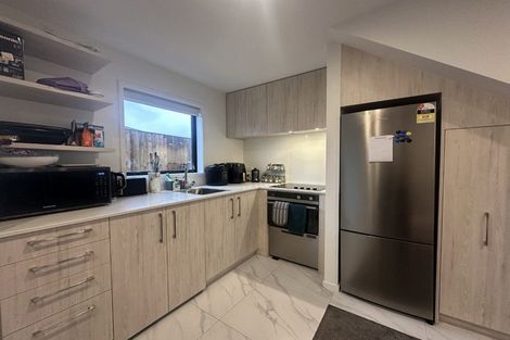 Photo of property in 7/170 Don Buck Road, Massey, Auckland, 0614