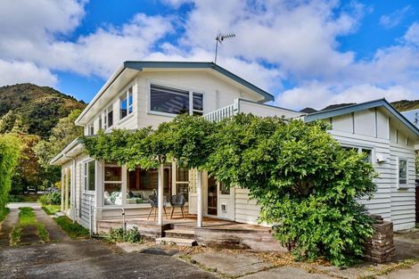 Photo of property in 281 Riverside Drive, Waterloo, Lower Hutt, 5011