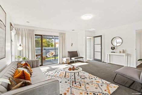 Photo of property in 15 Margan Avenue, New Lynn, Auckland, 0600