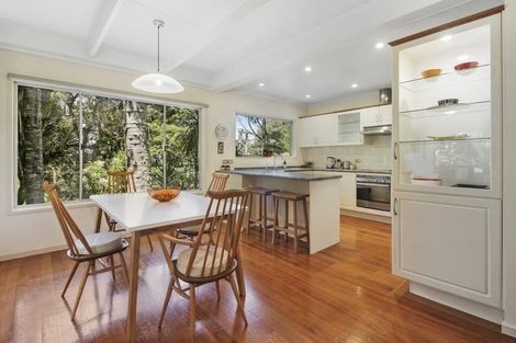 Photo of property in 15 Tainui Road, Titirangi, Auckland, 0604