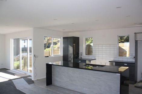 Photo of property in 103 Kakariki Grove, Waikanae, 5036