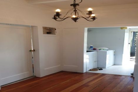 Photo of property in 2/22 Clayburn Road, Glen Eden, Auckland, 0602