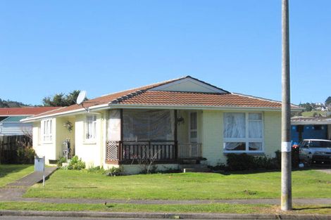 Photo of property in 6 Harrier Place, Papakura, 2110
