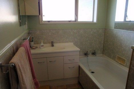 Photo of property in 3/12 Mortlake Street, Islington, Christchurch, 8042
