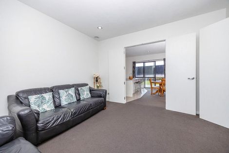 Photo of property in 15 Te Ironui Place, Huntington, Hamilton, 3210