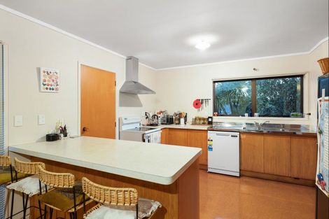Photo of property in 12 Wairahi Road, Langs Beach, Waipu, 0582