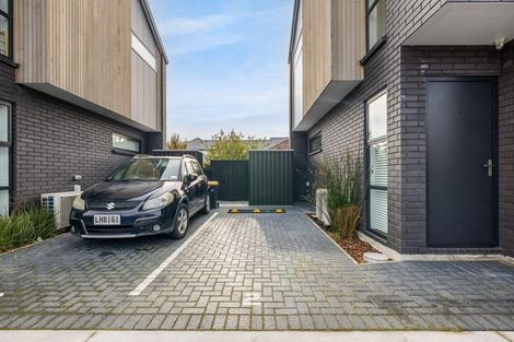 Photo of property in 2/59 Waimairi Road, Upper Riccarton, Christchurch, 8041