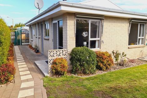 Photo of property in 1/24 Oxford Street, Taradale, Napier, 4112