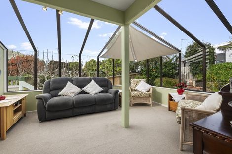 Photo of property in 39 Alec Craig Way, Gulf Harbour, Whangaparaoa, 0930