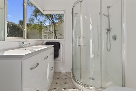 Photo of property in 10 Links View Drive, Omokoroa, 3114