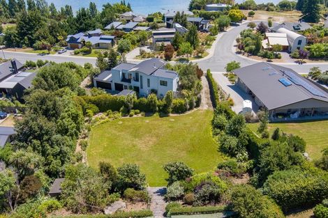 Photo of property in 10 Penrith Park Drive, Wanaka, 9305