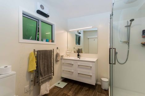 Photo of property in 2/194 Barnard Street, Wadestown, Wellington, 6012