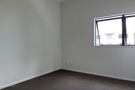 Photo of property in 9/46 Carlos Drive, Flat Bush, Auckland, 2016