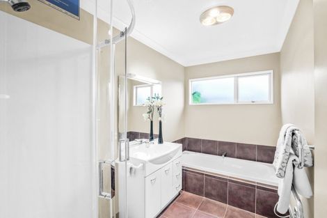 Photo of property in 24 Crombie Green, Northwood, Christchurch, 8051