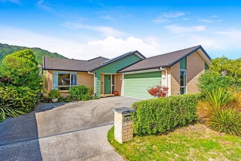 Photo of property in 82 Waipunahau Road, Waikanae, 5036