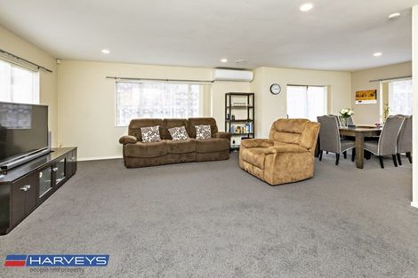 Photo of property in 20 Maadi Place, Papakura, 2110