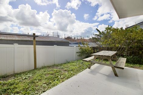 Photo of property in 111b Lancaster Road, Beach Haven, Auckland, 0626