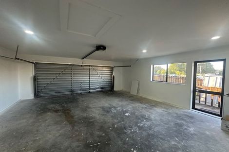 Photo of property in 155 Botany Road, Botany Downs, Auckland, 2010