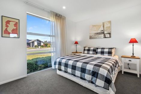 Photo of property in 2 Guyon Street, Marshland, Christchurch, 8083