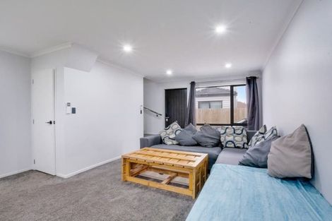 Photo of property in 100a Kimpton Road, Papatoetoe, Auckland, 2025