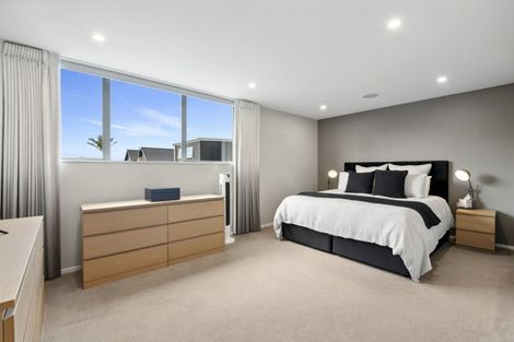 Photo of property in 29a Penzance Road, Mairangi Bay, Auckland, 0630