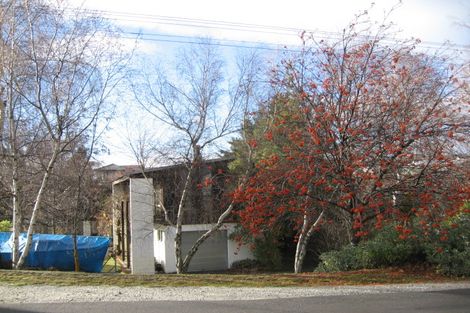 Photo of property in 35 Manuka Crescent, Wanaka, 9305