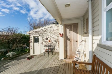Photo of property in 37 Chester Street, Taradale, Napier, 4112